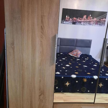 Mieszkanie Z Ogrodkiem I Grillem 斯维诺乌伊希切 外观 照片